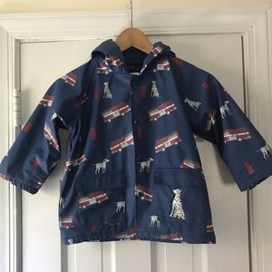 Super cute rain jacket! ☔️